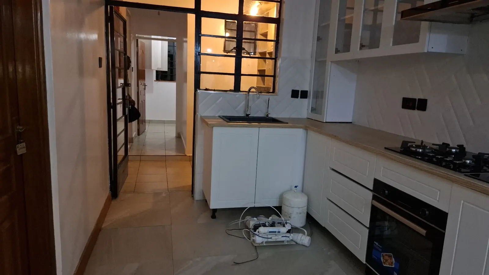 Clean kitchen after a PrimeMax deep-cleaning service